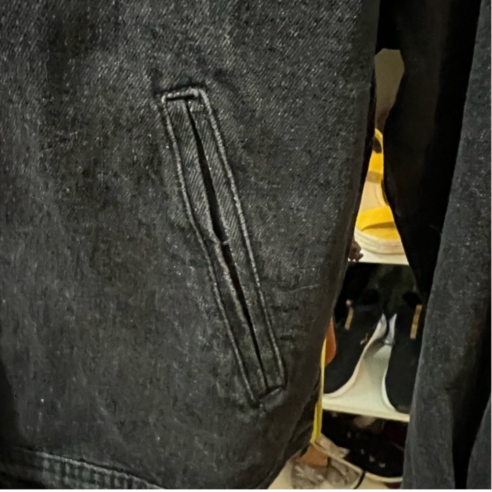 Black Denim Ruffled Jacket - Picture 7 of 7